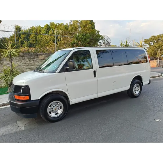 Chevrolet Express 6.0ls D 12 Pas At