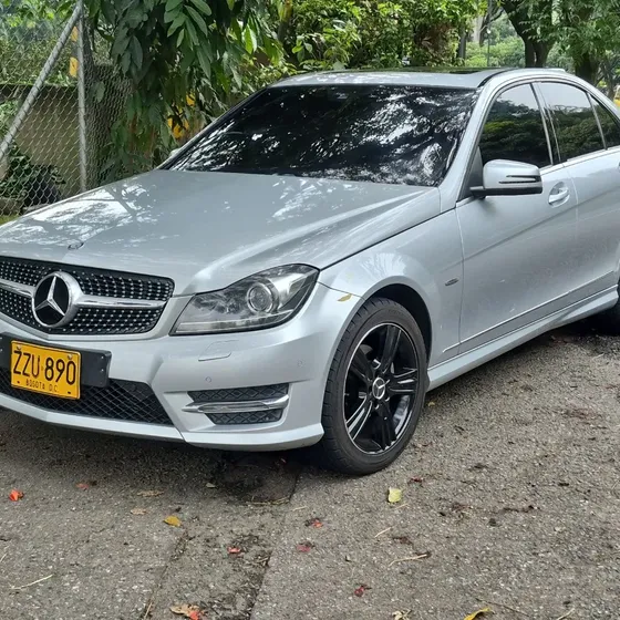 Mercedes-Benz Clase C 2014 C200 Cgi Avangardet