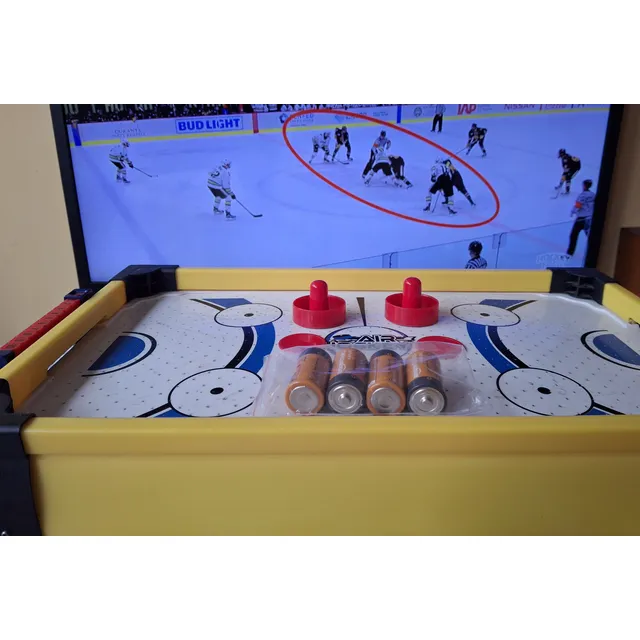 Mesa De Hockey De Aire Pequeña Usada.