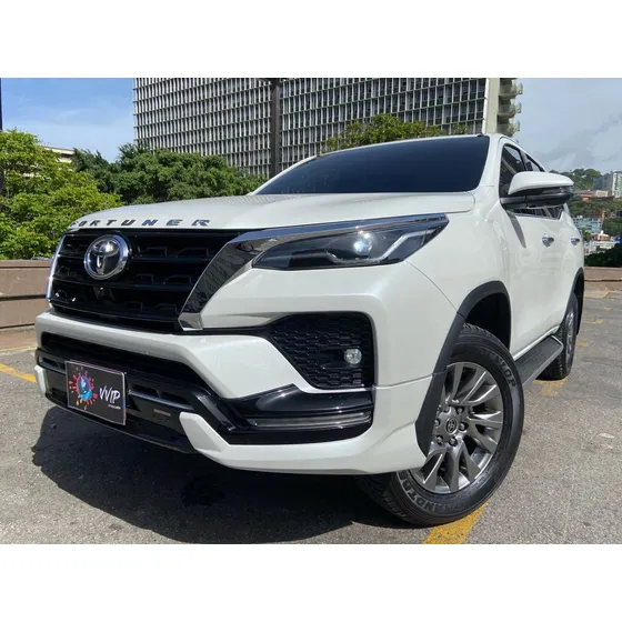 Toyota Fortuner Vxr V6