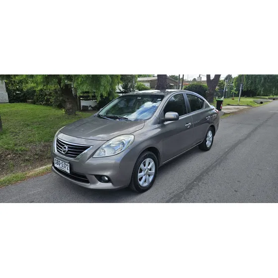 Nissan Versa 1.6 Sense 5vel Mt