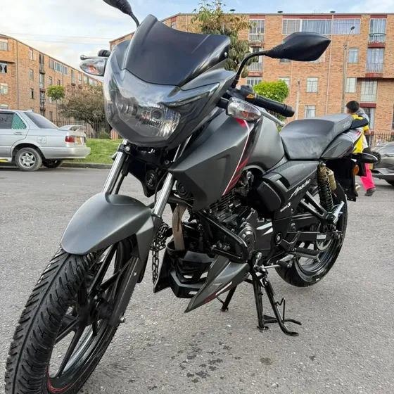 Tvs Apache Rtr 160 2v; Modelo: 2023 - Gris Carbono