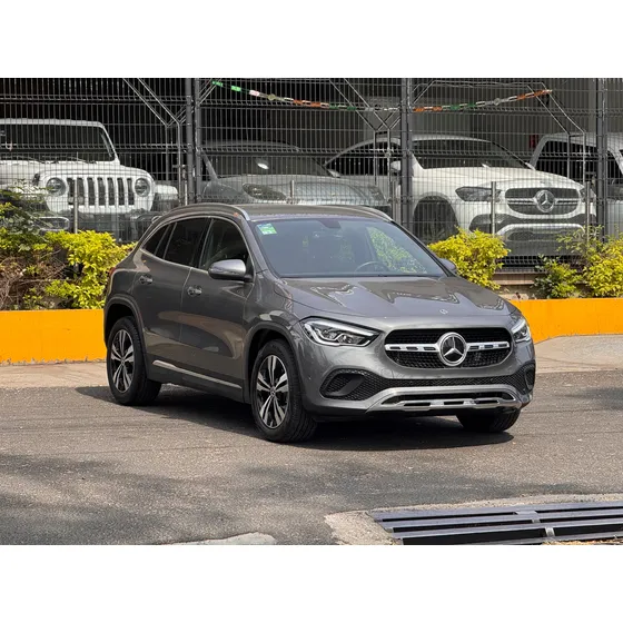 Mercedes-benz Clase Gla 1.6 200 Cgi At