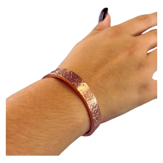 Pulseira De Cobre Puro Com Detalhes - Ajustável