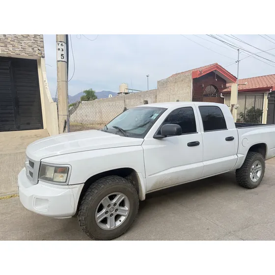 Ram Dakota 3.7 Slt Crew Cab 4x4 Mt