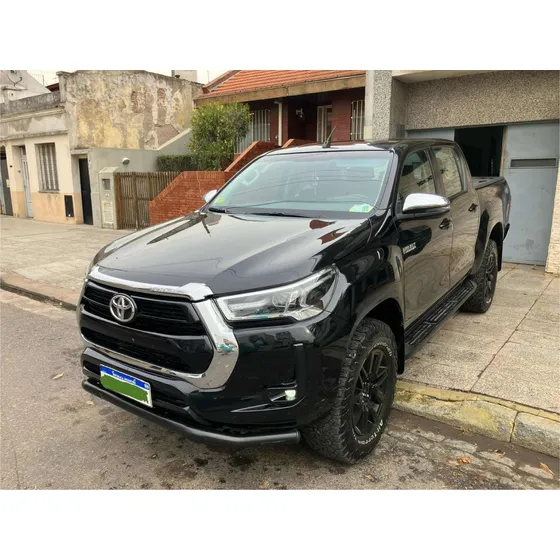 Toyota Hilux Pick-up 2.8 Cd Srv 204cv 4x4