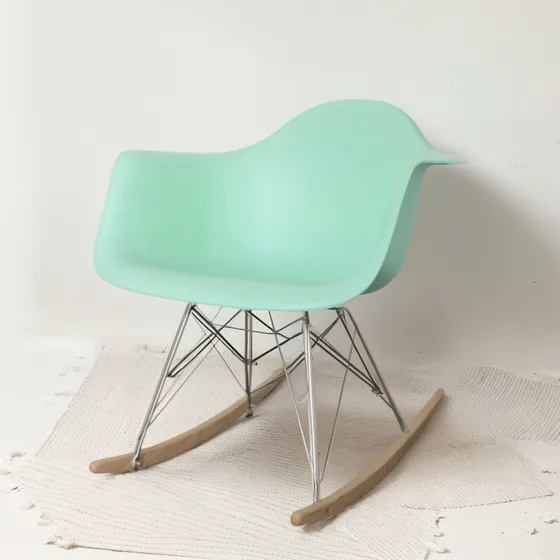 Butaca Eames Estilo Mecedora