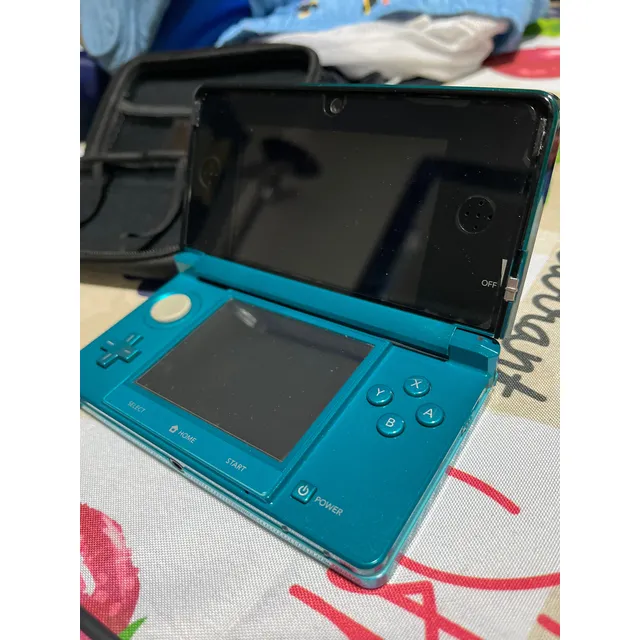 Nintendo 3ds + Cartucho De R4 + Estuche Y Caja