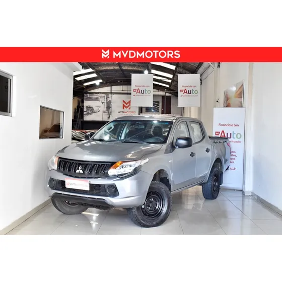 Mitsubishi L200 2.4 Cab Dob 4x4 2abag Abs Espejos Pr.caja