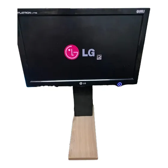 Monitor Lg 17  Flatron L177ws Lcd Preto Bivolt Base Madeira Preto