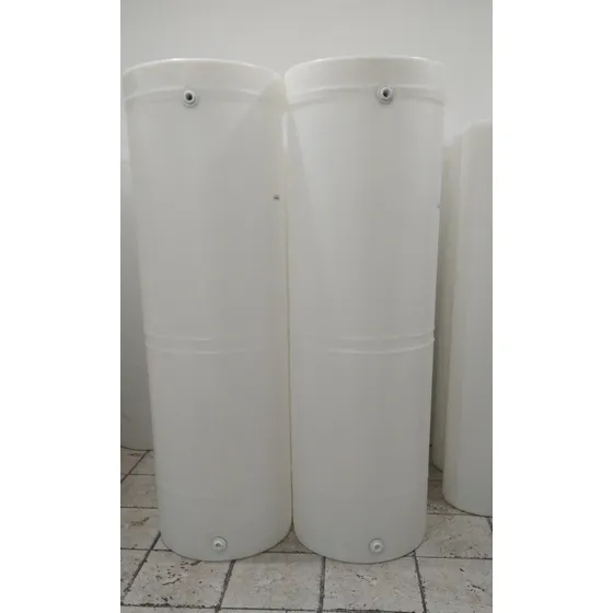 Tanques De Agua Cilindricos De 700 Litros 