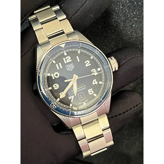 Reloj Tag Heuer Outavia Automático Con Detalle Plateado Azul Azul