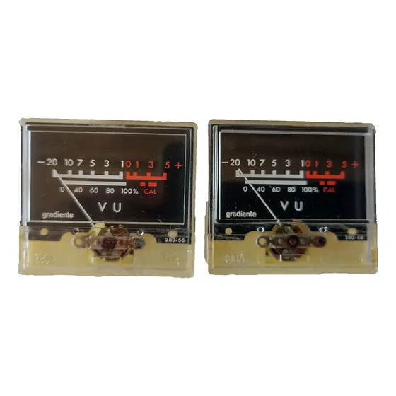 Par De Vus Analógicos Tape Deck Gradiente Cd-2300