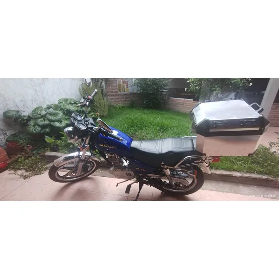 Suzuki Gn 125 F - 2900 Kms 2024