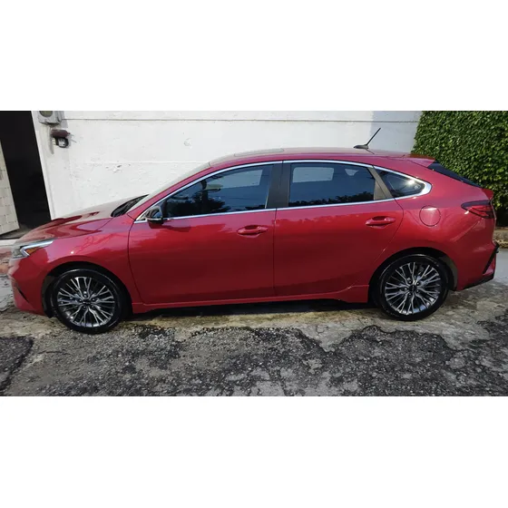 Kia Forte 2.0 Hb Gt Line At