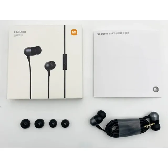 Audífonos Para Xiaomi Cel. Pistón Con Cable Y Micrófono 3.5
