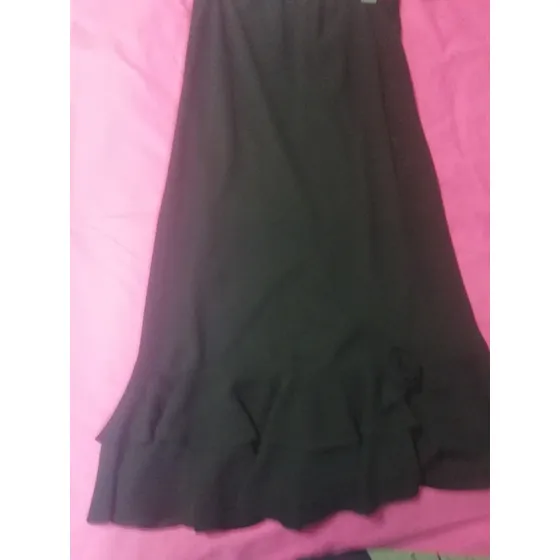 Falda Larga Negra Talla M Usada
