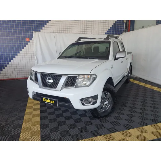 Nissan Frontier 2.5 Sv Attack Cab. Dupla 4x4 Aut. 4p