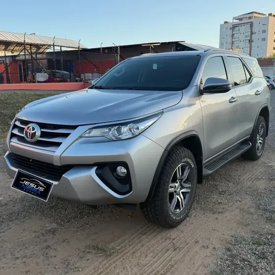 Toyota Fortuner 2020 2.4 Diésel 4x2 Sr