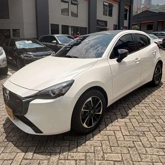 Mazda 2 Sport 2025 2.0 Grand Touring Lx Carbon Edition At