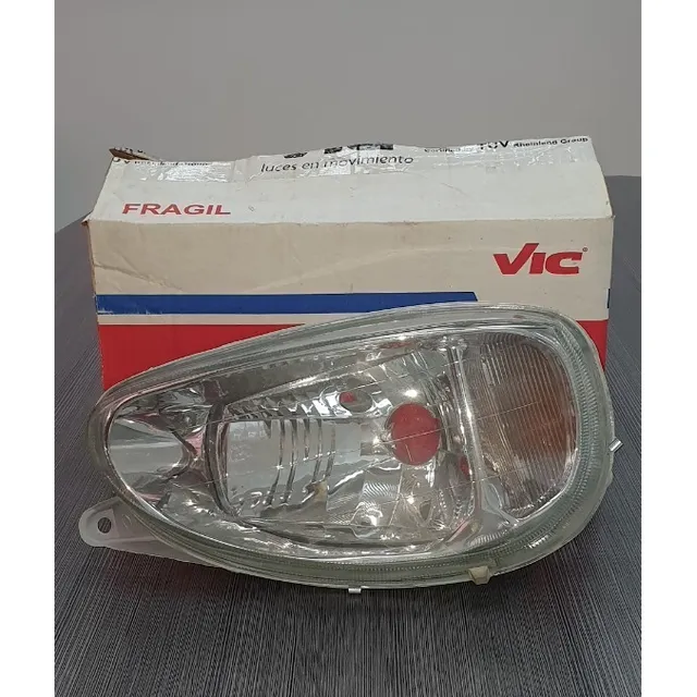 Faro Delantero Derecho Chevrolet Corsa 2000 - 2007 