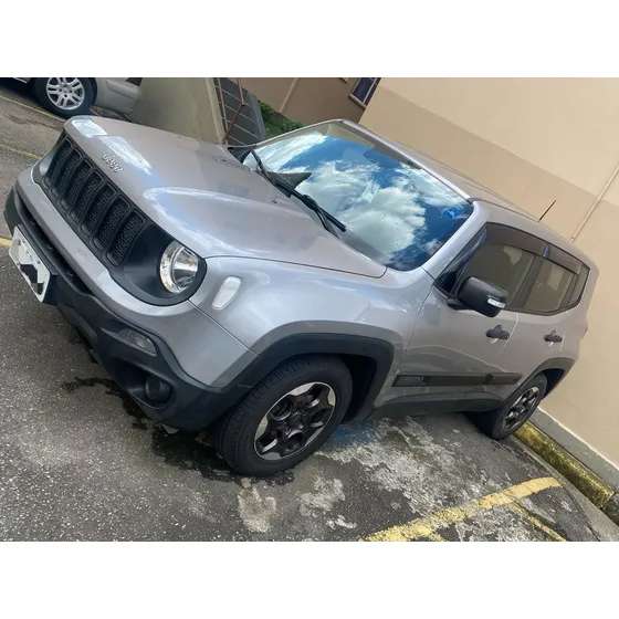 Jeep Renegade 1.8 Flex Aut. 5p