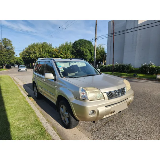 Nissan X-trail 2.5 4x4