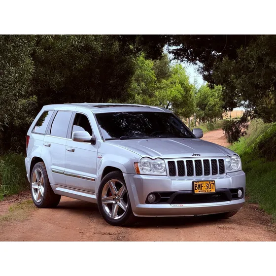 Jeep Grand Cherokee Iii 6.1 Srt-8