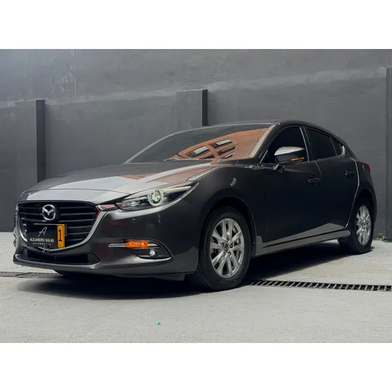 Mazda 3 2.0 Sport Touring