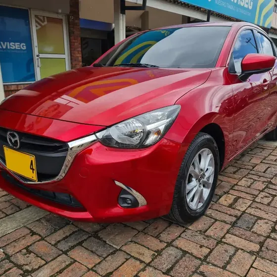 Mazda 2 2020 Touring Sedan 1.5cc At Aa