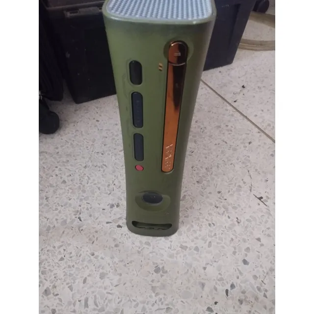 Xbox 360 Para Reparar( Tres Luces)
