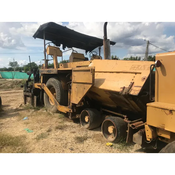 (ta-06) Terminadora De Asfalto Cat Mod. Ap1200 Año 1986