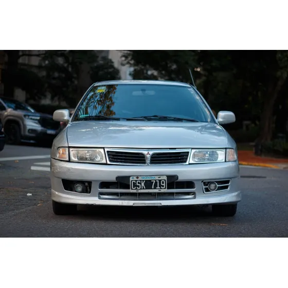 Mitsubishi Lancer 1.6 Glx