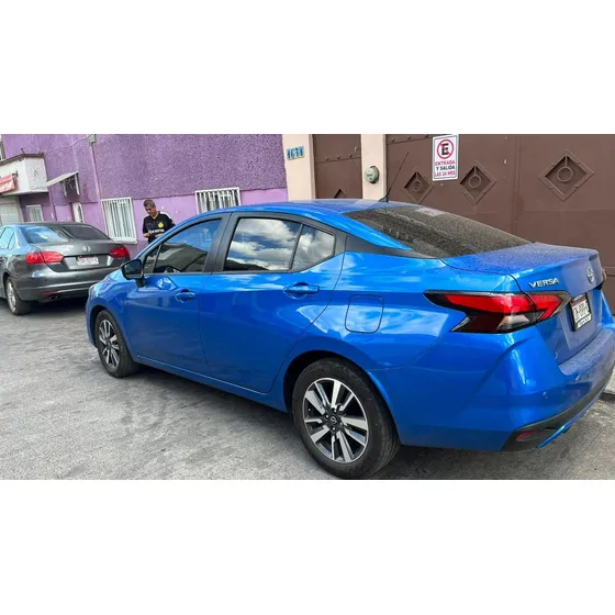 Nissan Versa 1.6 Advance Mt