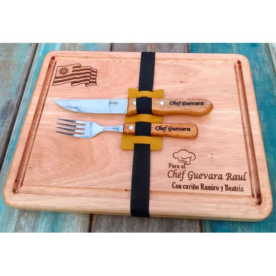 Tabla Para Asado Con Cubiertos Marca Mor Personalizados. Geométrico Marrón