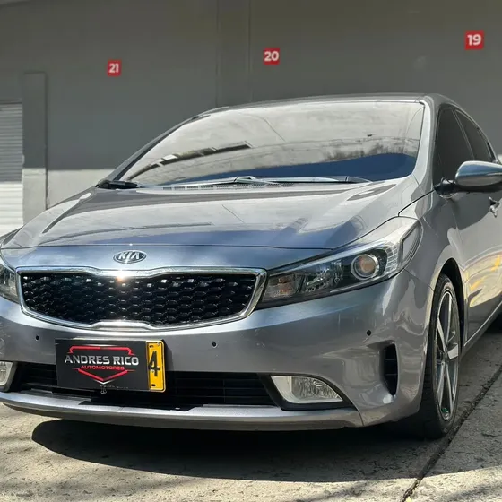 Kia Cerato Pro 2018 1.6l Zenith At