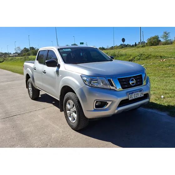 Nissan Frontier 2.3 Se Cd 4x2 Mt