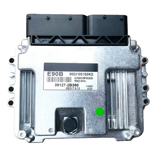 Computadora Ecu Ecm Motor 1.6 Automatico 2012 Attitude E90b