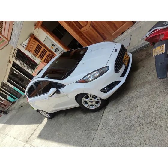 Ford Fiesta 1.6 Hatchback Se