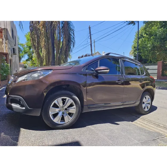 Peugeot 2008 1.6 Allure