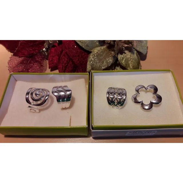 Estuches Zarcillos/collar/anillos Cyzone Y Esika Nuevos 