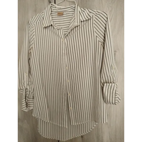 Blusa Usada. Blanca Con Rayas Negras. Talla M. Buenas Condic