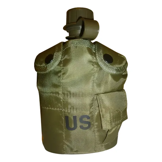 Cantimplora Estilo Militar Incluye Funda Y Vaso De Aluminio.