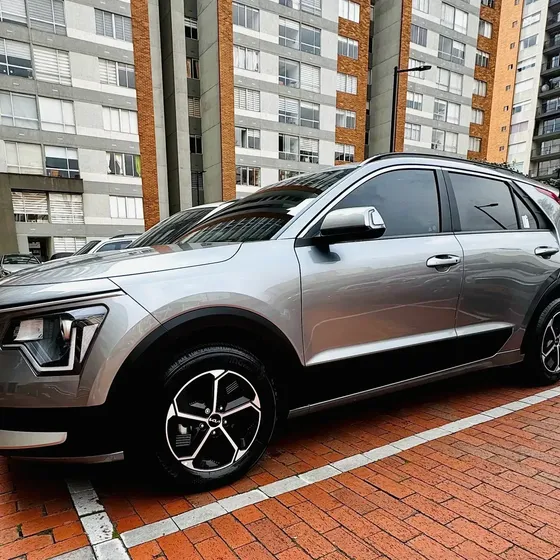 Kia Niro Hibrido 2026 1.6 Hev Desire At
