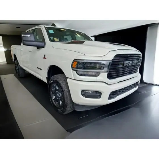 Ram 2500 Laram. 6.7 Night Ed. Tb Cd 4x4 Die.