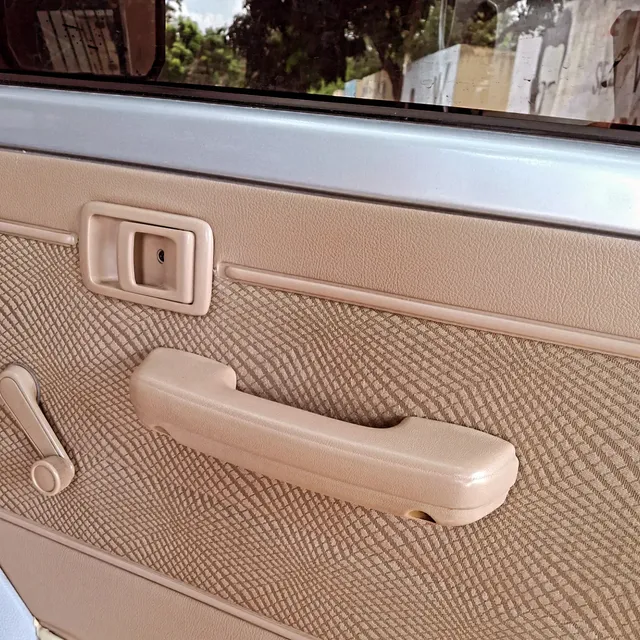 Posa Brazo Puerta Original Toyota Machito 2010-2024