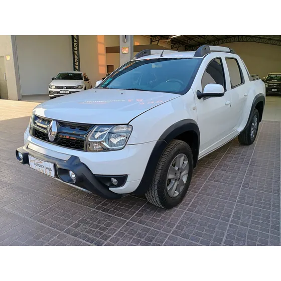 Renault Duster Oroch 2.0 Outsider Plus
