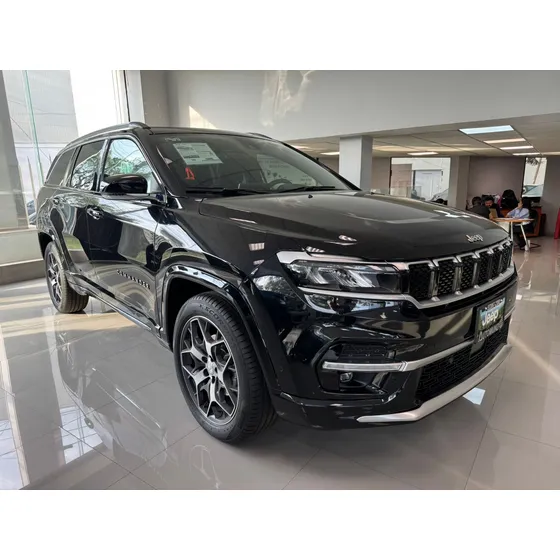 Jeep Commander 1.3 Overland Fwd At