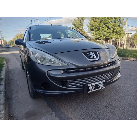 Peugeot 207 1.4 Active 75cv