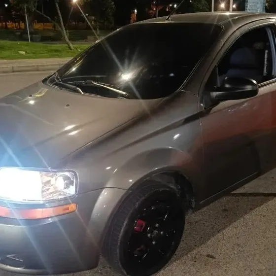 Chevrolet Aveo 2012 1.5 Family